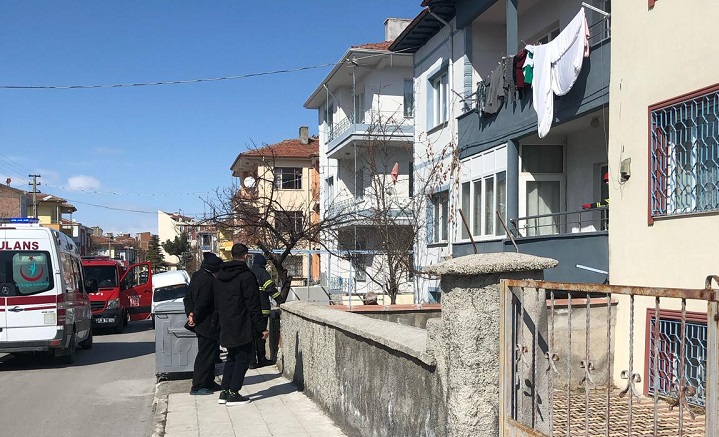 Balkon camından girildi ölü bulundu!